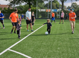 Laatste training S.K.N.W.K. JO7-1 (partijtje tegen de ouders) van maandag 27 mei 2024 (166/180)